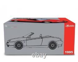 LAUDORACING-MODELS 118 Alfa Romeo Spider 2.0 T. Spark 16V 1995 LM193E
